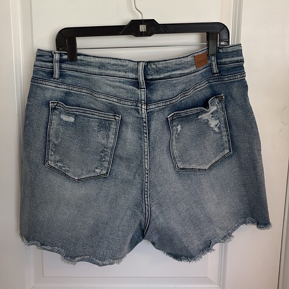 Judy Blue Womens Shorts Size 2XL Cutout Off Raw Hem Casual Summer - Picture 2 of 4